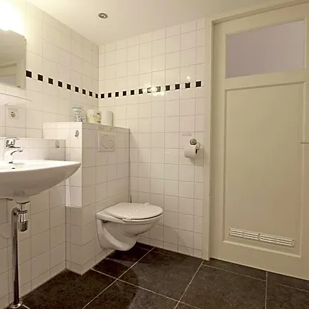 Guest house Romantic Jordaan Canalsuite Near Anne Frank House Amsterdam