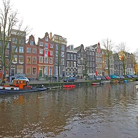 Romantic Jordaan Canalsuite Near Anne Frank House Guest house Amsterdam