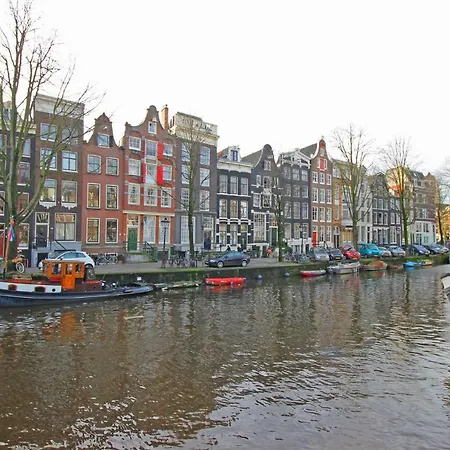 Romantic Jordaan Canalsuite Near Anne Frank House Bed & Breakfast 2*